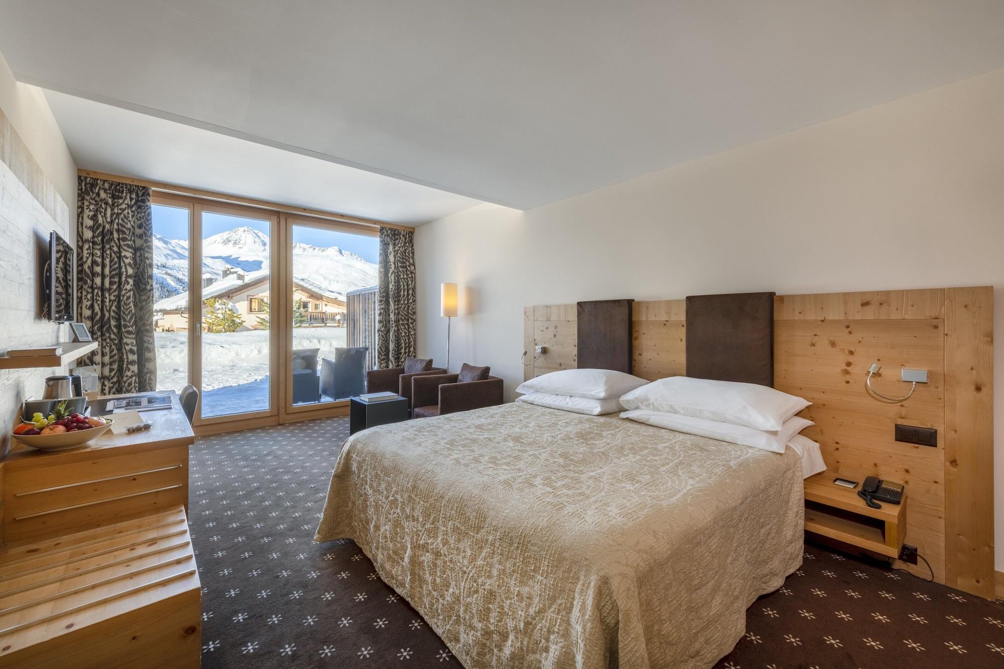 Hotel Nira Alpina 4*