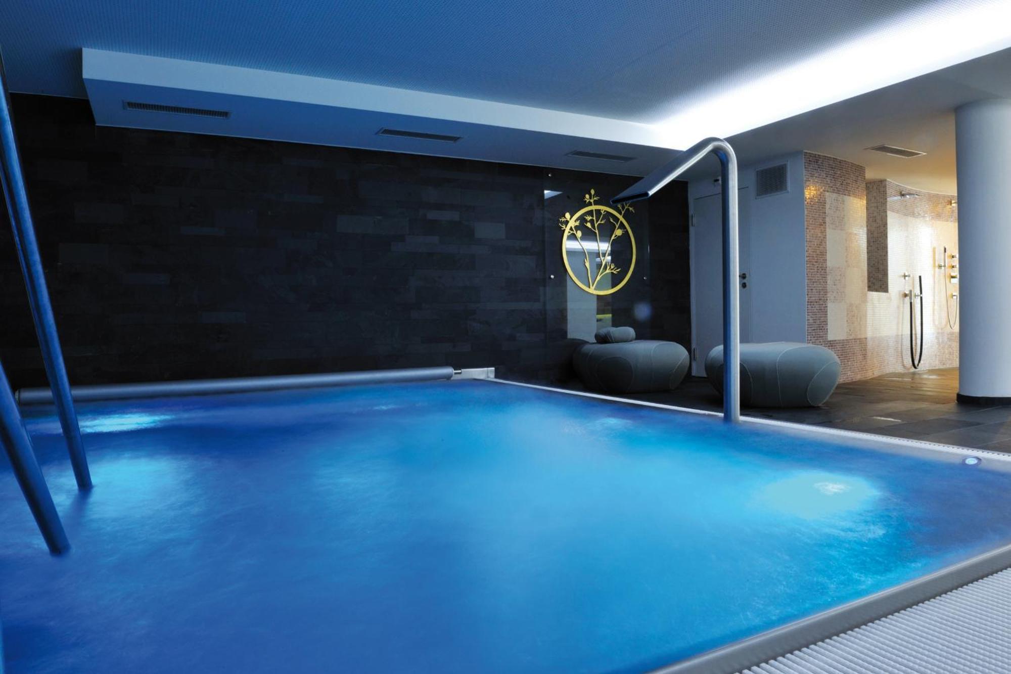 Hotel Nira Alpina 4*