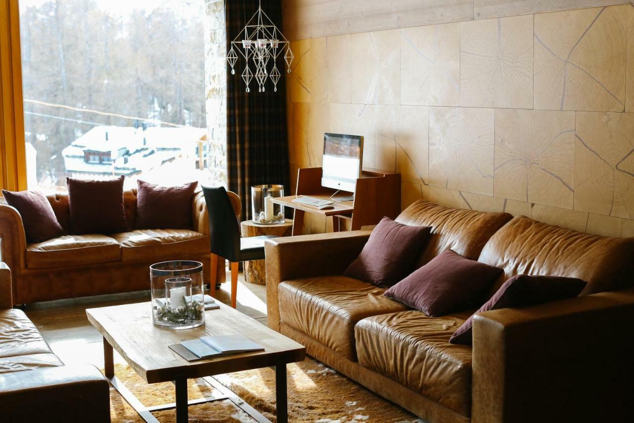 Nira Alpina Hotel